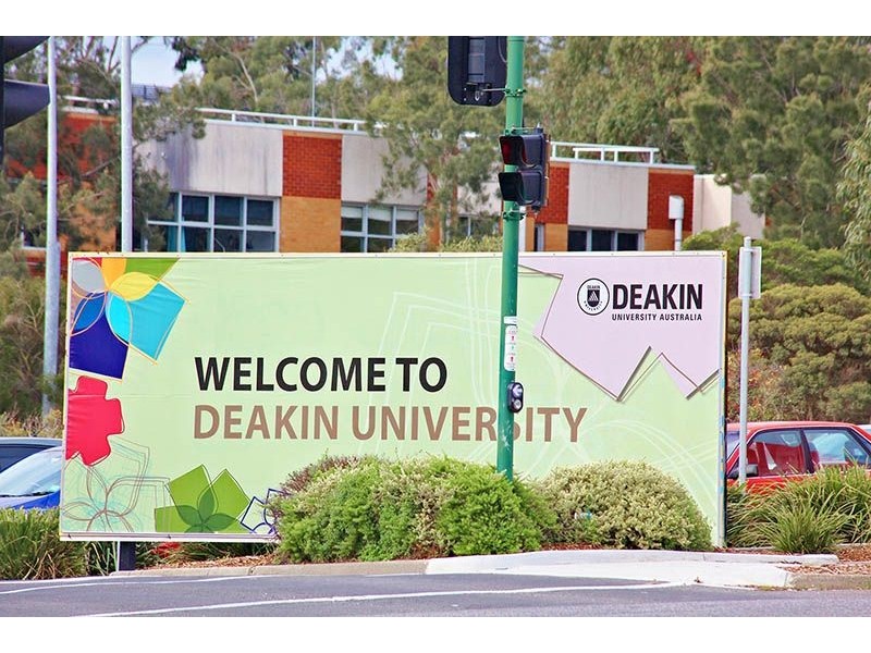 2/111 Station Street, Burwood VIC 3125