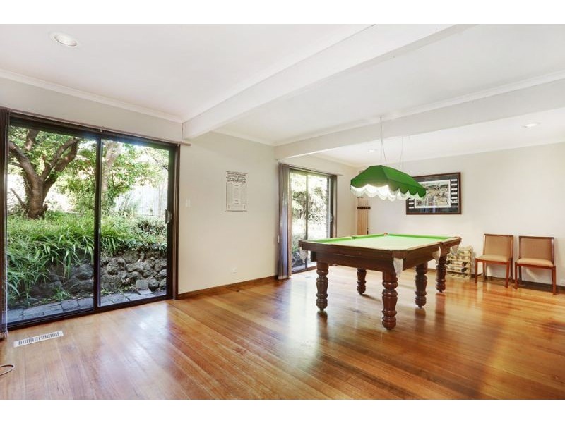 15 Dean Avenue, Mount Waverley VIC 3149