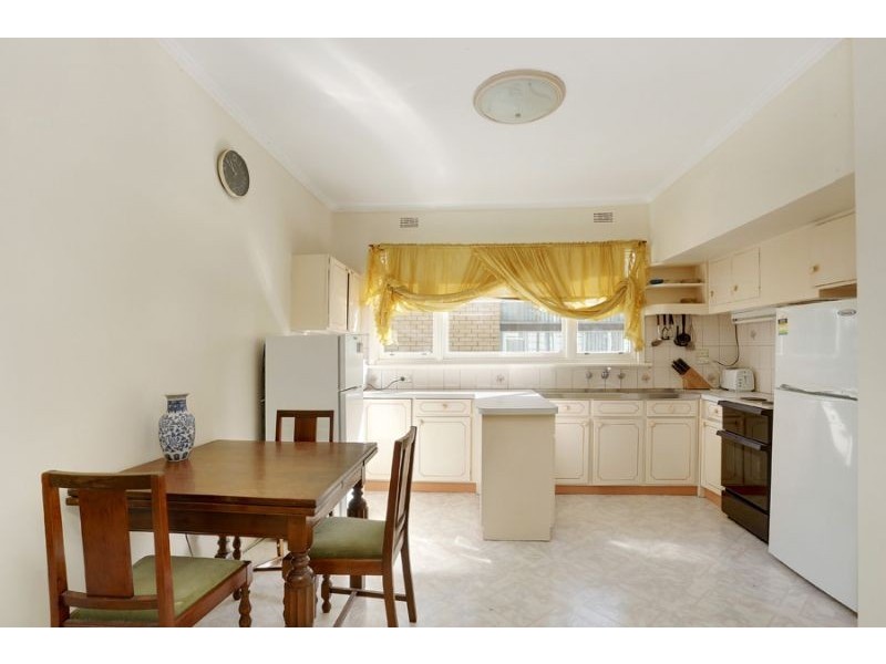 23 Jordan Grove, Glen Waverley VIC 3150