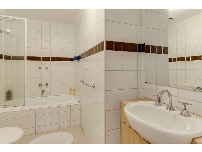 11/3 Rusden Place, Notting Hill VIC 3168