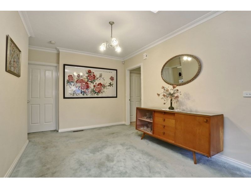 18 Clarke Place, Mount Waverley VIC 3149
