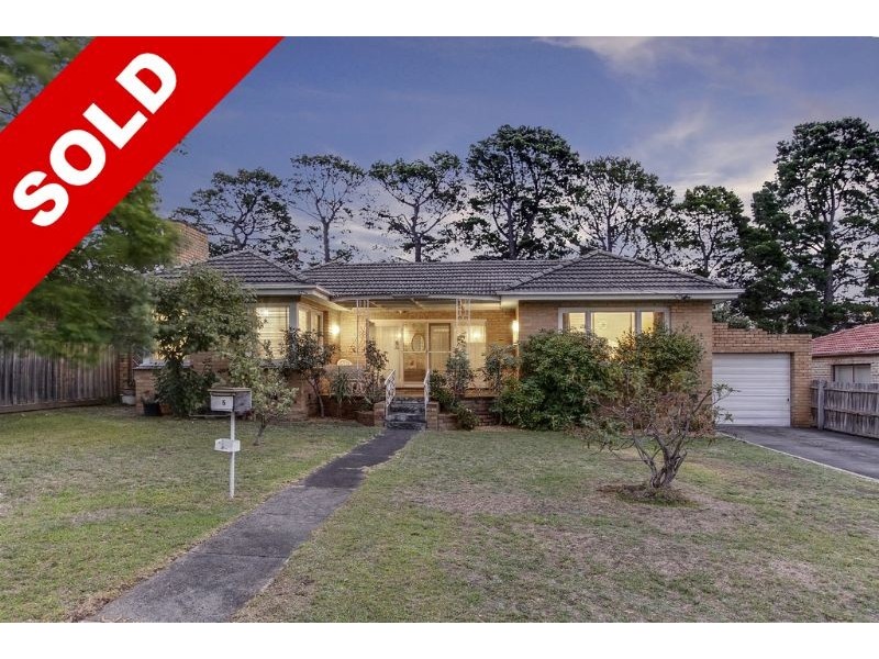 5 Kingsley Grove, Mount Waverley VIC 3149