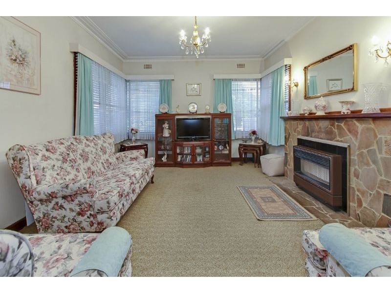 5 Kingsley Grove, Mount Waverley VIC 3149