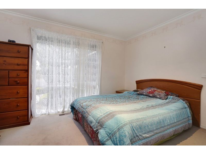 2/12 Garrisson Drive, Glen Waverley VIC 3150