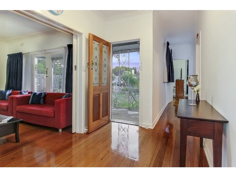 4 Maude Street, Chadstone VIC 3148