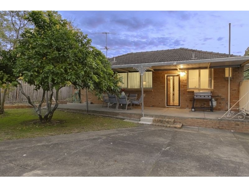 4 Maude Street, Chadstone VIC 3148