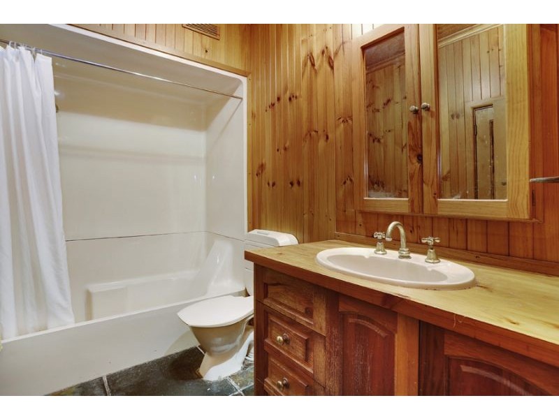 1 Madison Court, Mount Waverley VIC 3149