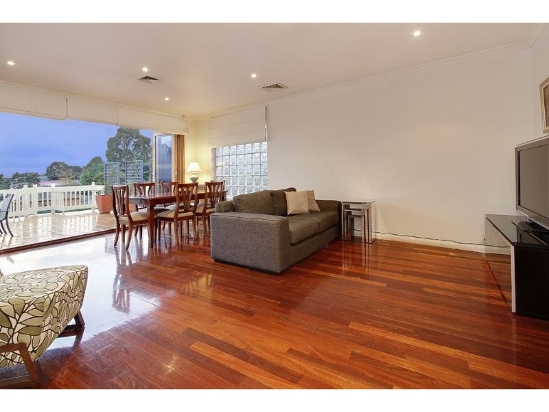 1 Yanina Court, Glen Waverley VIC 3150