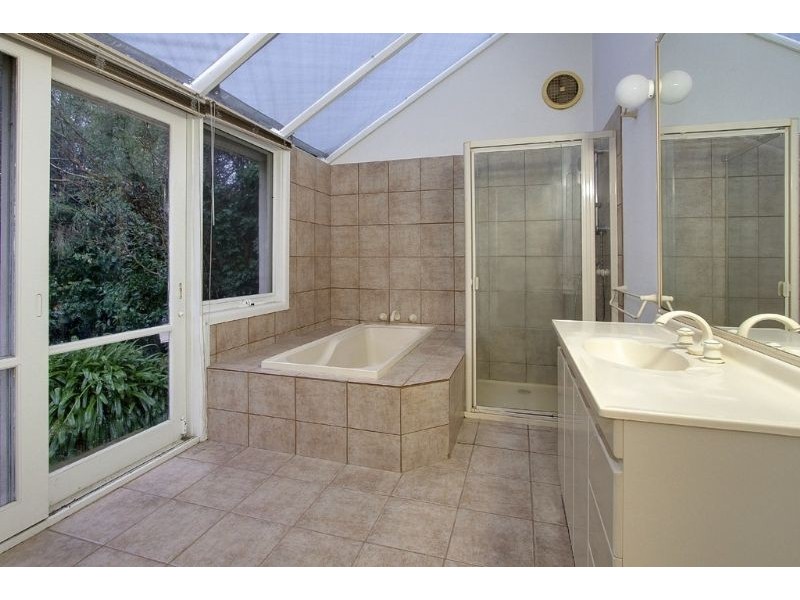 496 High Street Road, Mount Waverley VIC 3149