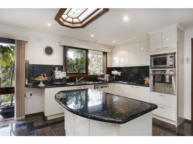 14 Park Road, Mount Waverley VIC 3149