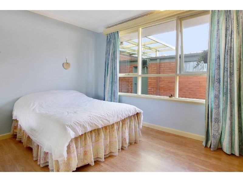 3 Sandowen Avenue, Burwood East VIC 3151