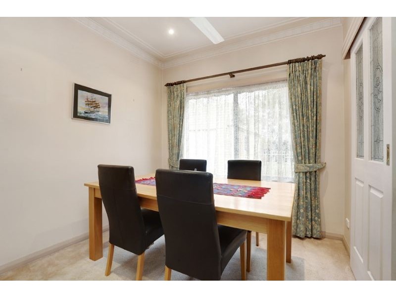 43 Bennett Avenue, Mount Waverley VIC 3149