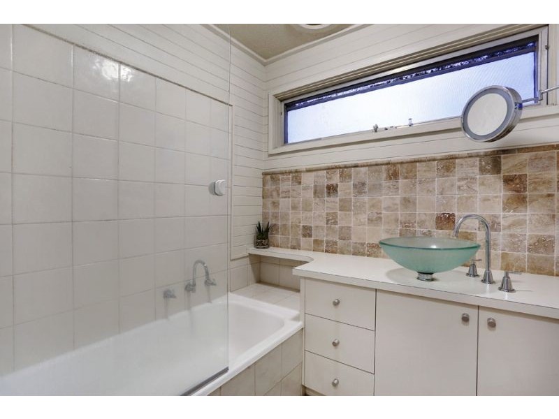 19 Cam Street, Burwood East VIC 3151