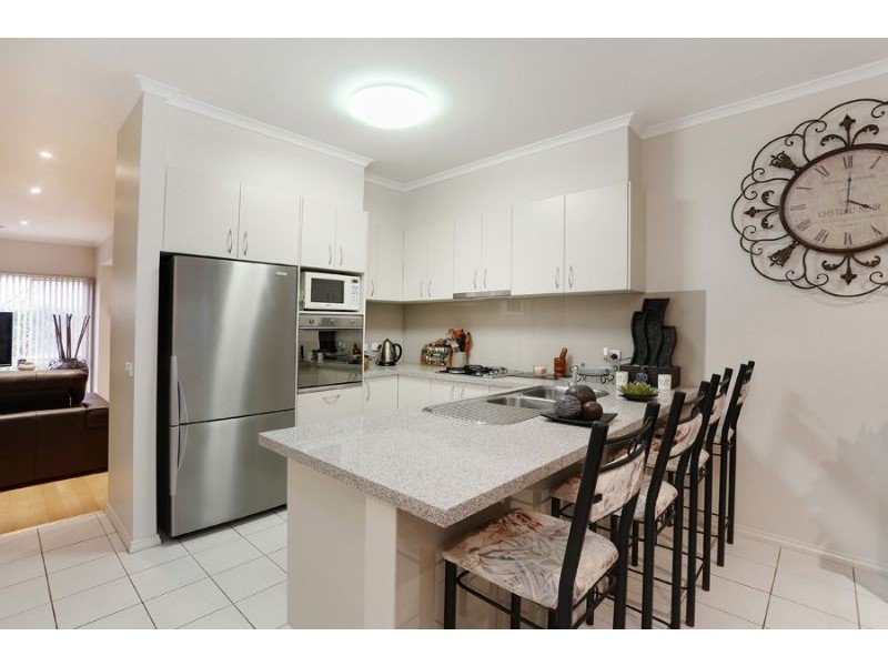 4 Larkspur Circuit, Glen Waverley VIC 3150