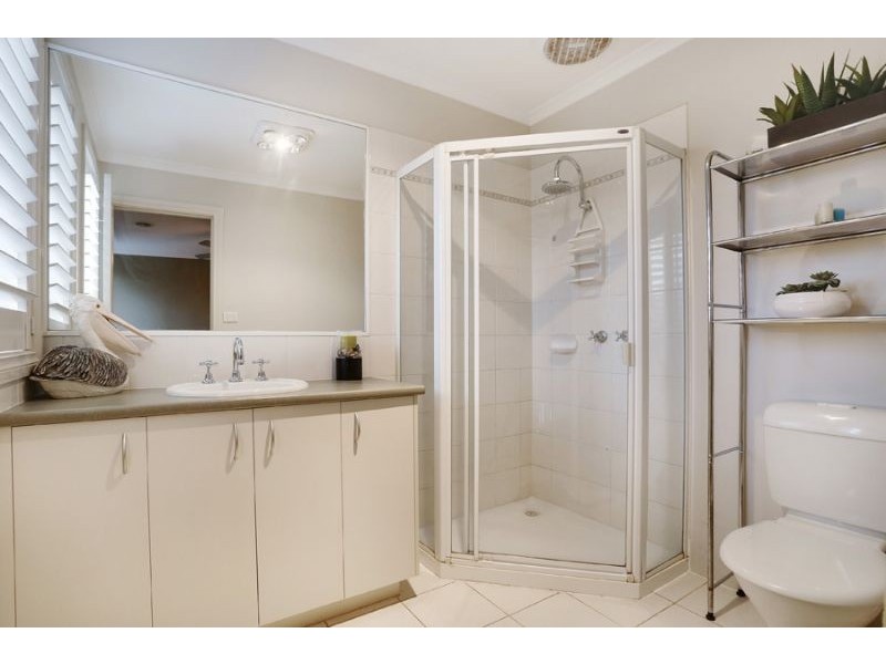 4 Larkspur Circuit, Glen Waverley VIC 3150