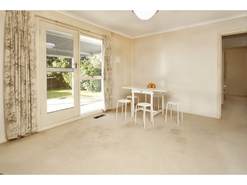 24 Plymouth Street, Glen Waverley VIC 3150
