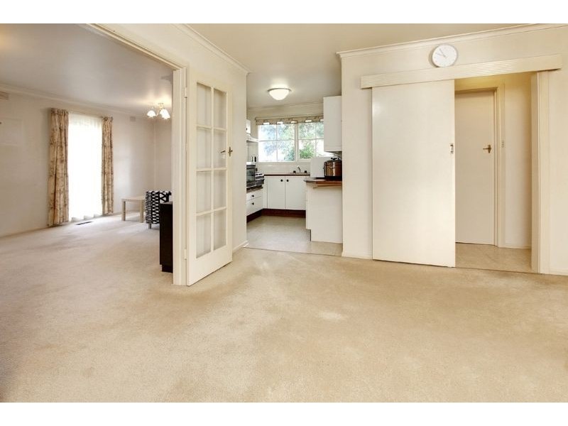 24 Plymouth Street, Glen Waverley VIC 3150