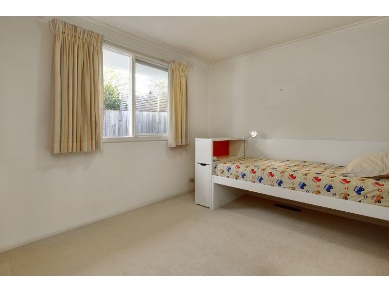 24 Plymouth Street, Glen Waverley VIC 3150