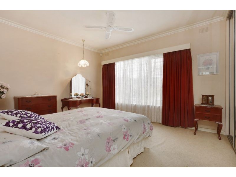 3 Kalmia Avenue, Mount Waverley VIC 3149