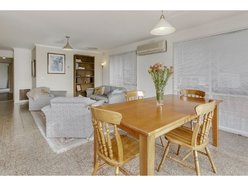 39 Craig Hill Drive, Wheelers Hill VIC 3150