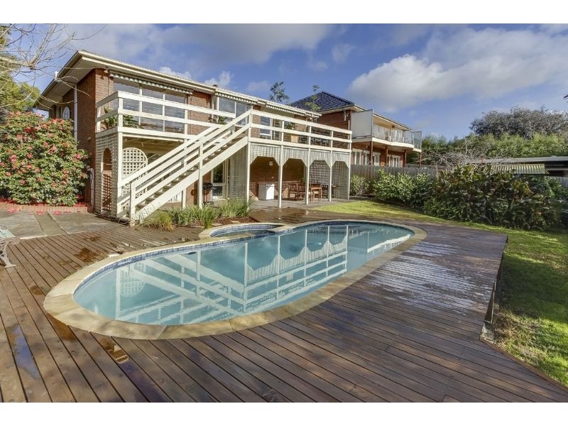 39 Craig Hill Drive, Wheelers Hill VIC 3150