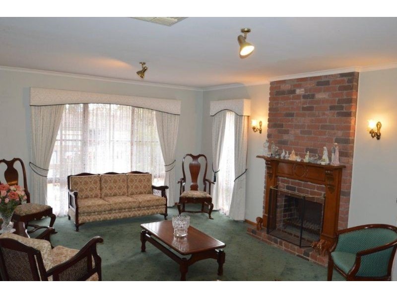 13 Merran Court, Wheelers Hill VIC 3150