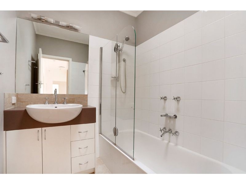 16 Imperial Avenue, Mount Waverley VIC 3149