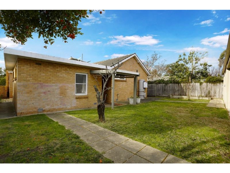 16 Imperial Avenue, Mount Waverley VIC 3149