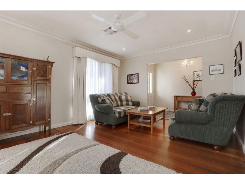 64 Fraser Street, Glen Waverley VIC 3150