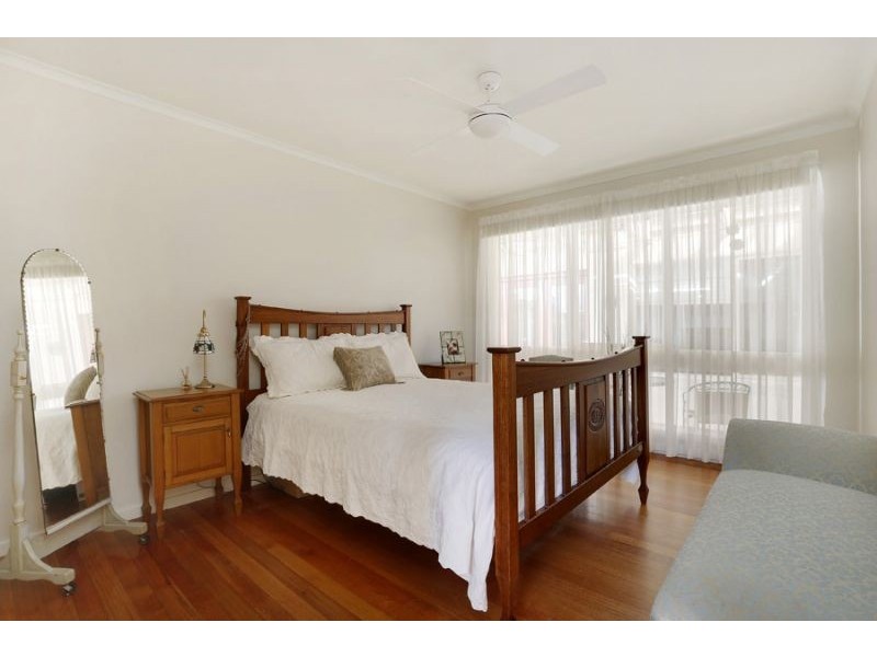 64 Fraser Street, Glen Waverley VIC 3150