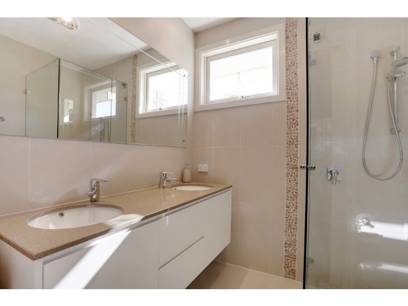 64 Fraser Street, Glen Waverley VIC 3150