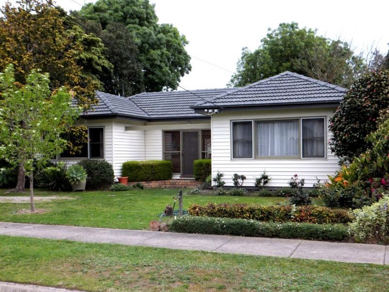 26 Charlton Street, Mount Waverley VIC 3149