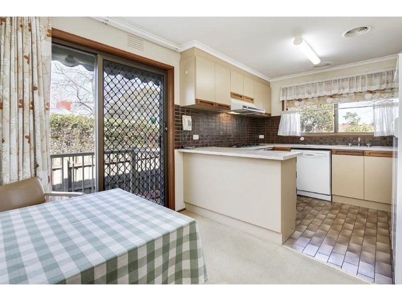 4/15 Valley Road, Mount Waverley VIC 3149