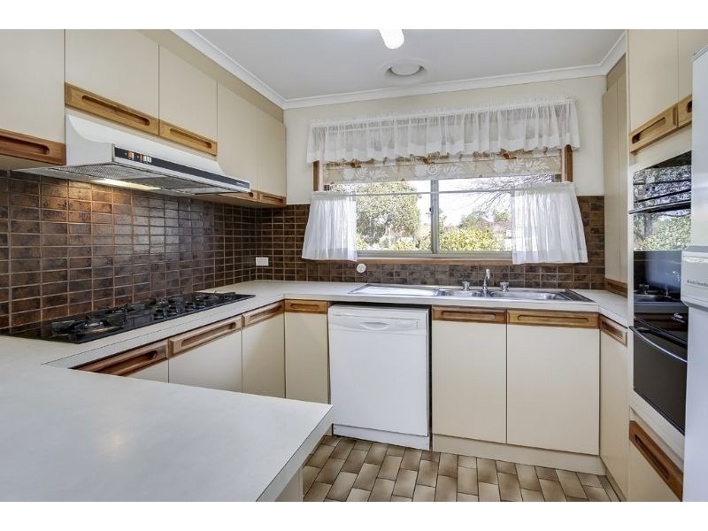 4/15 Valley Road, Mount Waverley VIC 3149