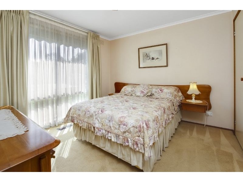 4/15 Valley Road, Mount Waverley VIC 3149