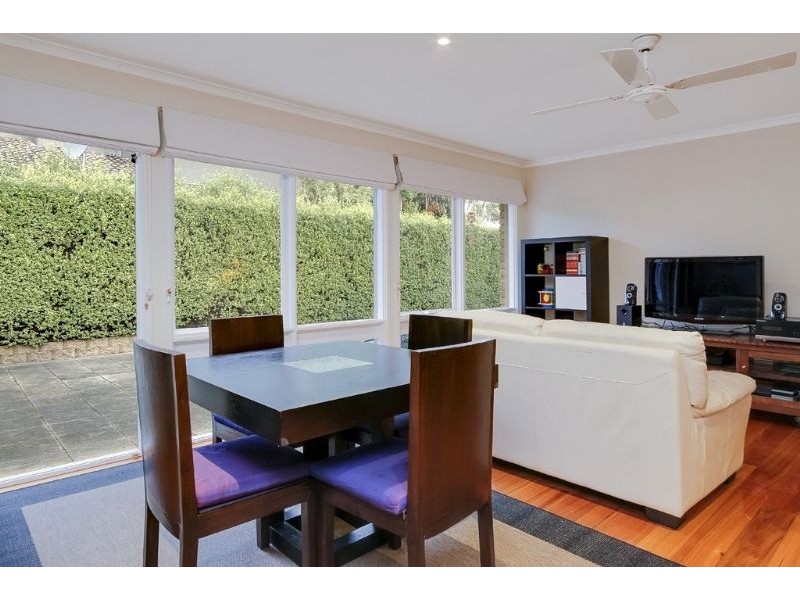 30 Calderwood Avenue, Wheelers Hill VIC 3150