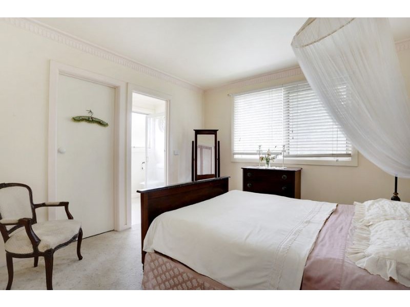 10 Victoria Avenue, Glen Waverley VIC 3150