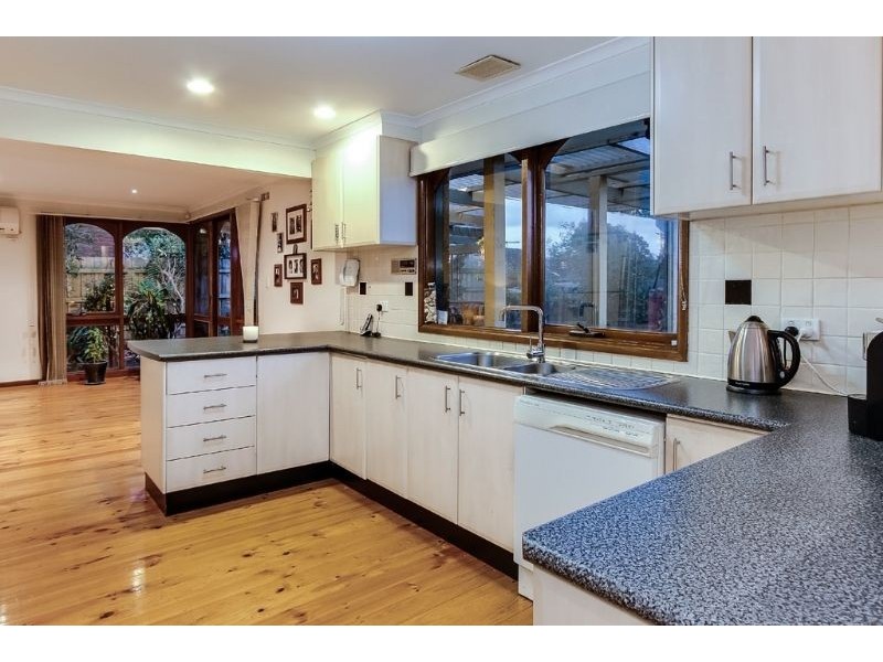 43 Mackellar Avenue, Wheelers Hill VIC 3150