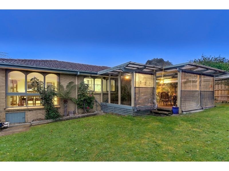 43 Mackellar Avenue, Wheelers Hill VIC 3150