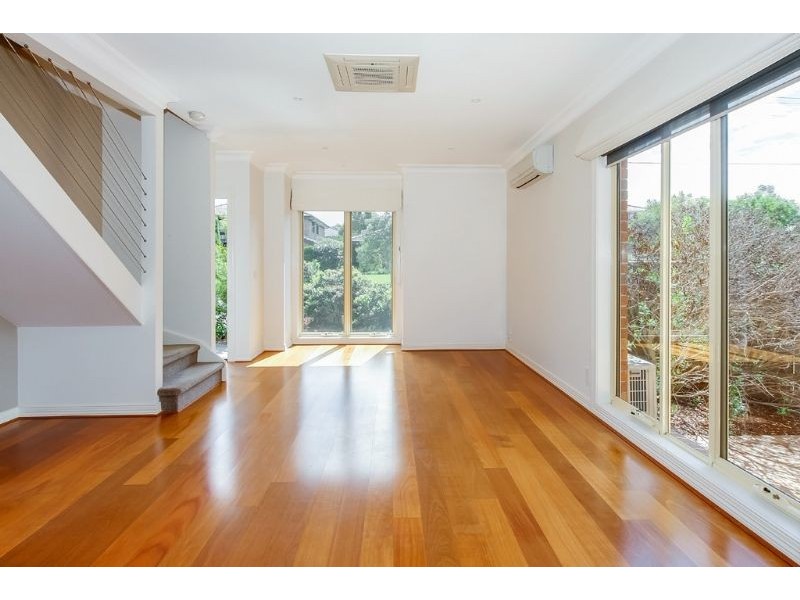 2/14-18 Sesame Street, Mount Waverley VIC 3149