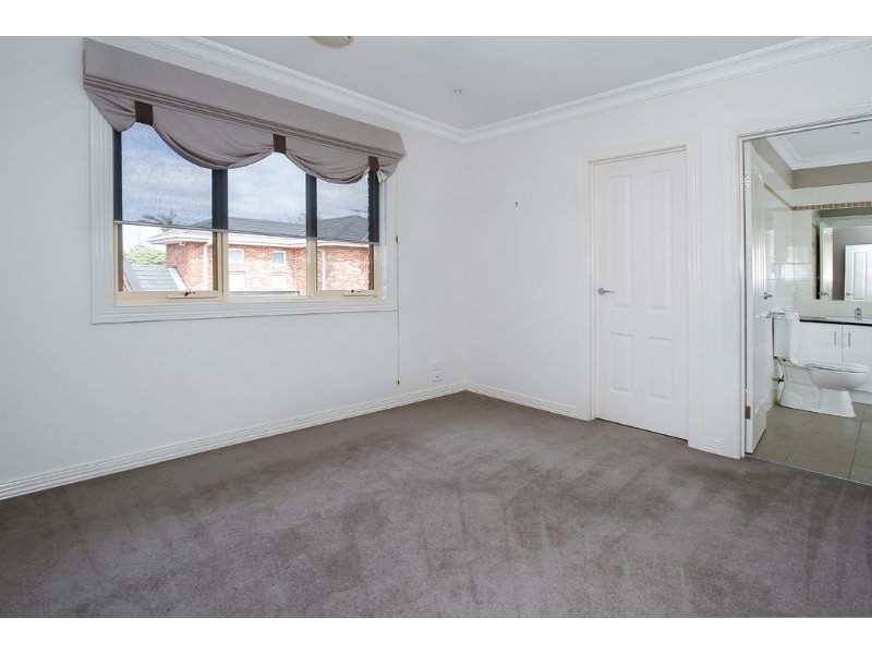 2/14-18 Sesame Street, Mount Waverley VIC 3149