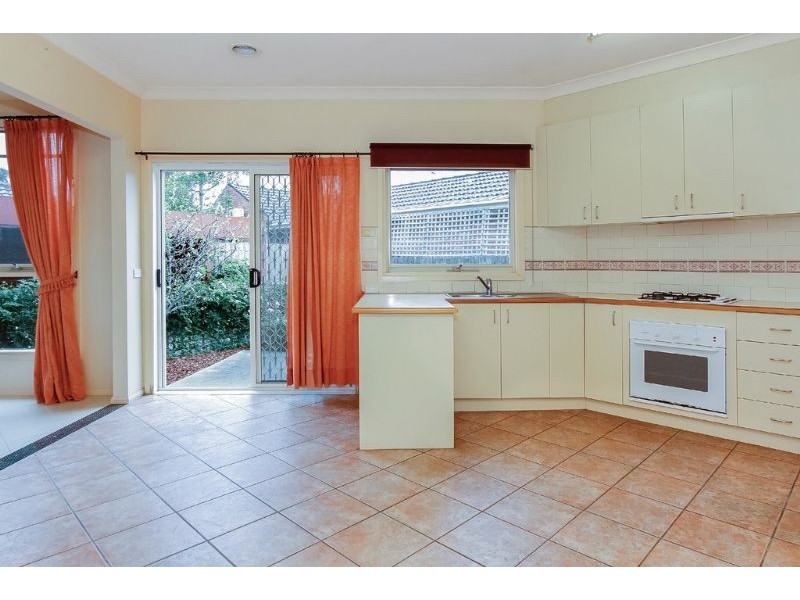 2/2 Victory Street, Murrumbeena VIC 3163