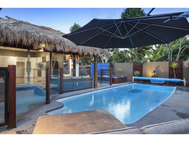 20 Leatherwood Crescent, Wheelers Hill VIC 3150