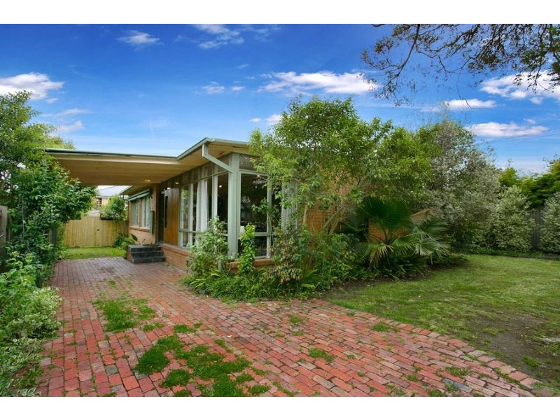 29 Johnson Drive, Glen Waverley VIC 3150