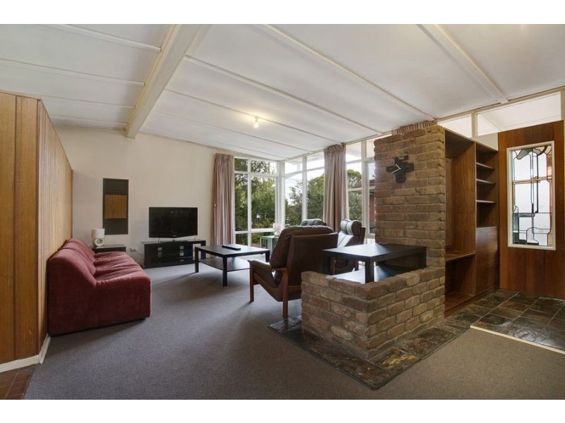 29 Johnson Drive, Glen Waverley VIC 3150