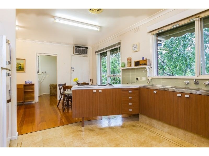 15 Glendowan Road, Mount Waverley VIC 3149