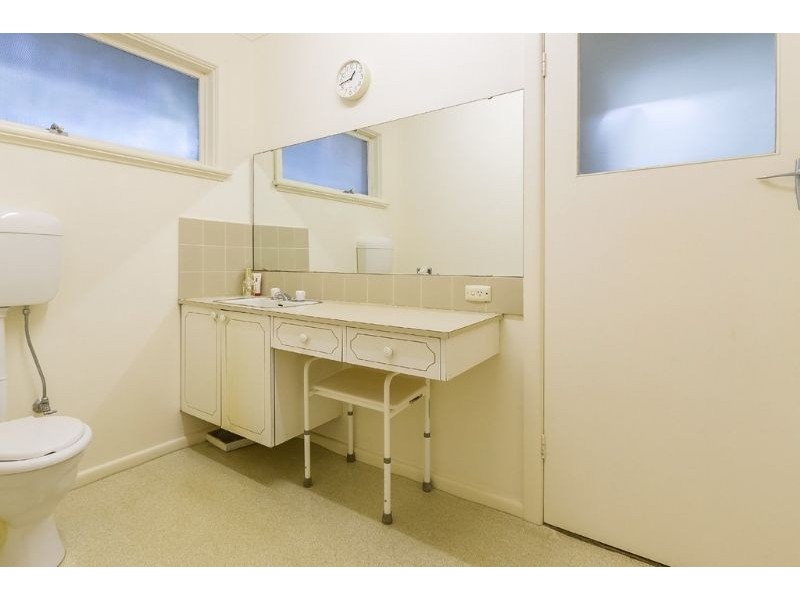 15 Glendowan Road, Mount Waverley VIC 3149