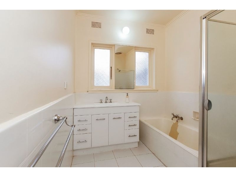 34 Kemp Avenue, Mount Waverley VIC 3149