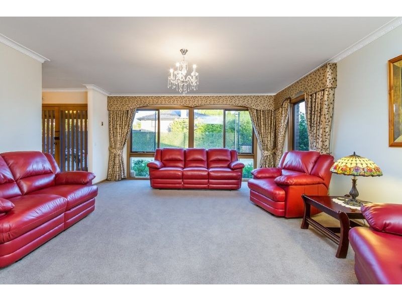 9-11 Sesame Street, Mount Waverley VIC 3149