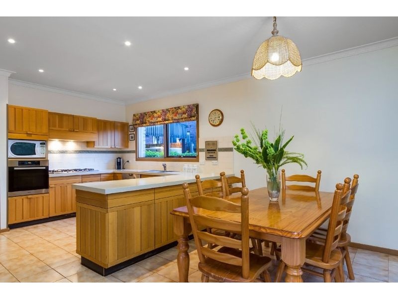 9-11 Sesame Street, Mount Waverley VIC 3149